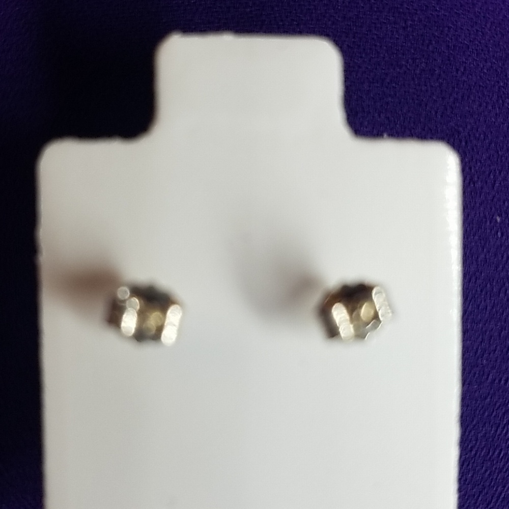 CZ Diamond stud earrings - Picture 3 of 3